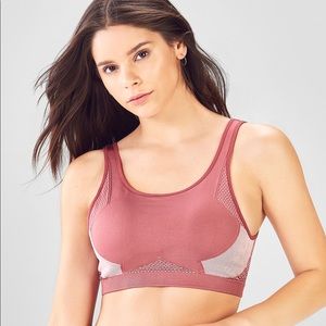 🧘‍♀️Fabletics Seamless Sports Bra Medium